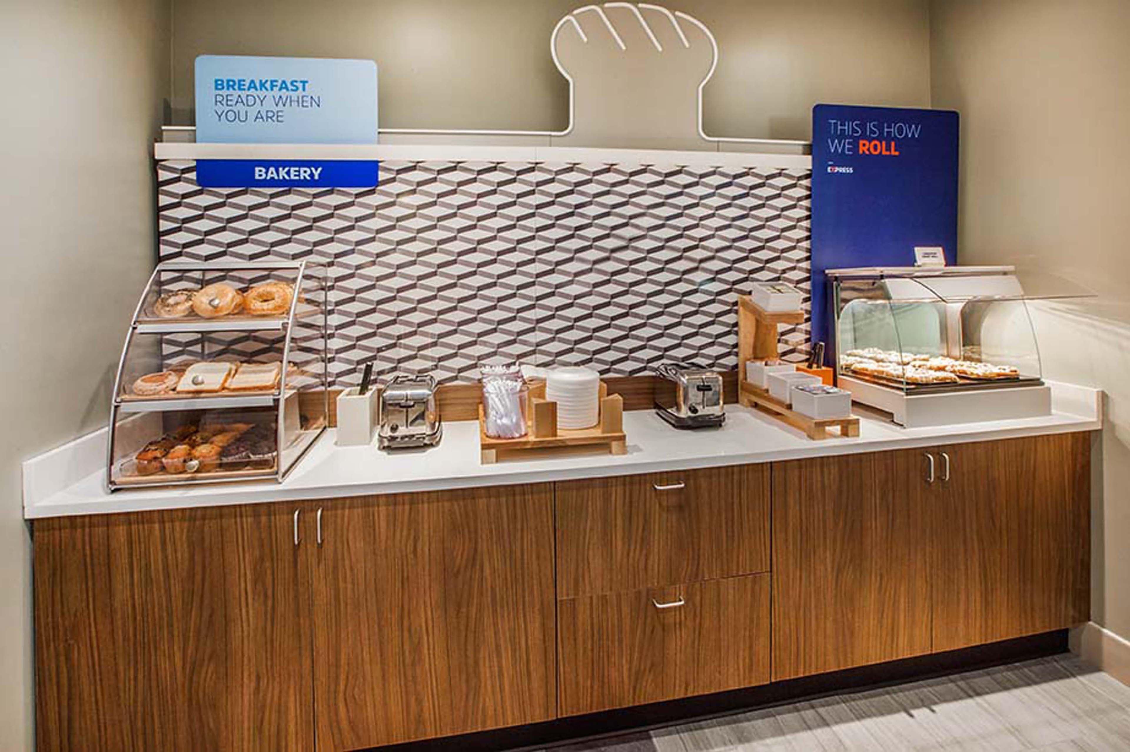 Express Murrysville - By Ihg Hotel 2*