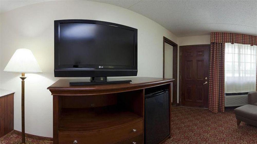 Express Murrysville - By Ihg Delmont